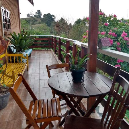 Casa Flor De Liz Villa กังโปสดูจอร์เดา ภายนอก รูปภาพ